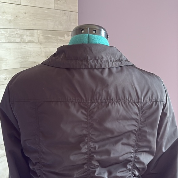 VIA SPIGA Women's Black Light Jacket with Ruching - Picture 7 of 12